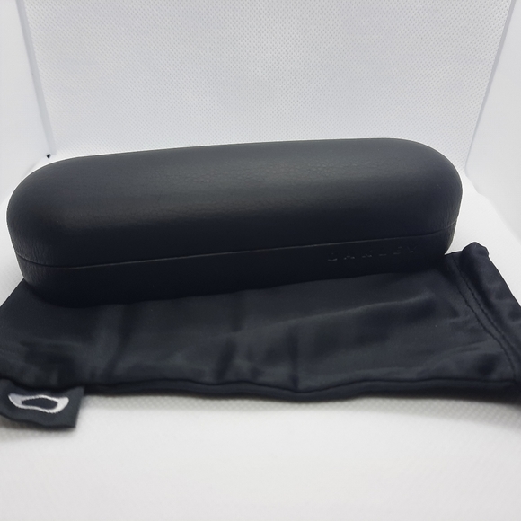 Oakley Other - OAKLEY black hardcase for sunglasses